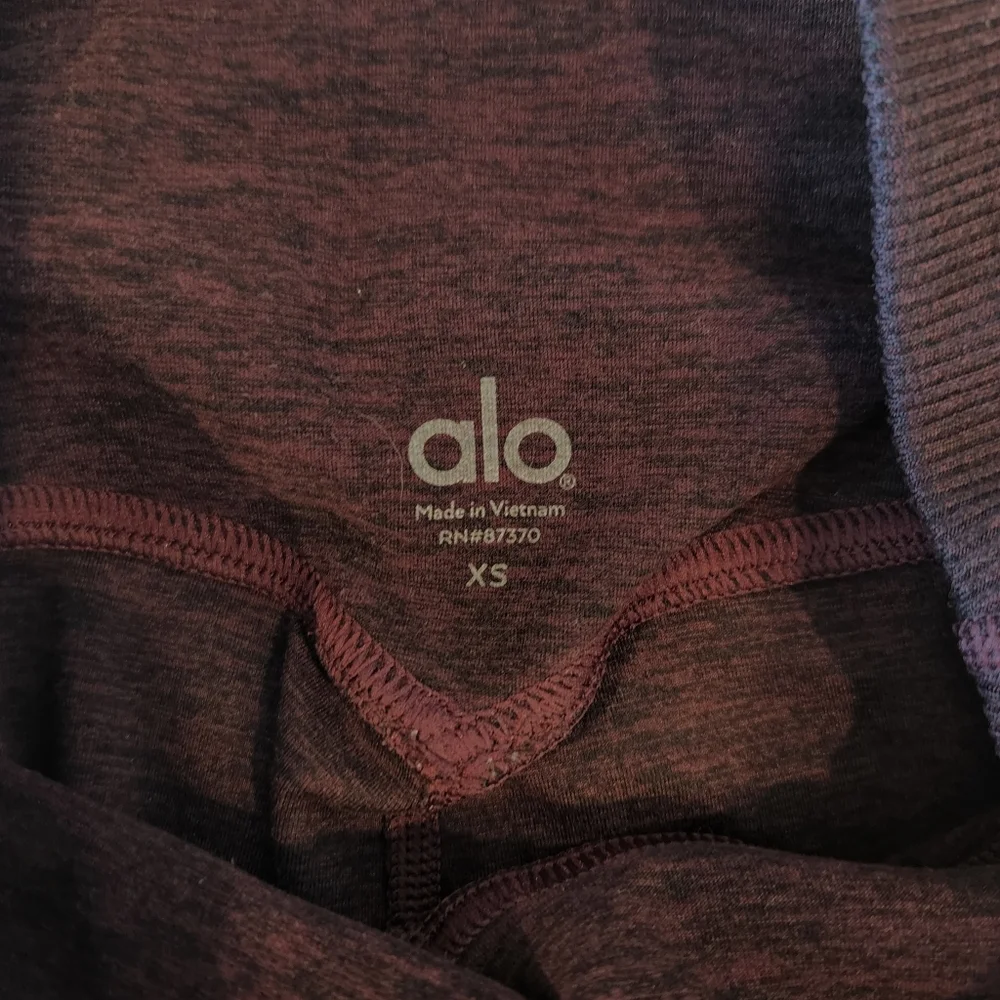 Alo Yoga Sheila Leggings Colorblock Size XS Burgandy Gray